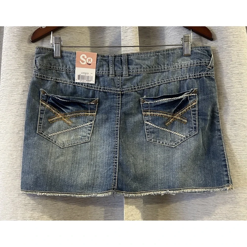 Vintage Low Rise Blue Jean Denim Mini Skirt 11 Raw Hem Grunge‎ Beach Indie Y2K